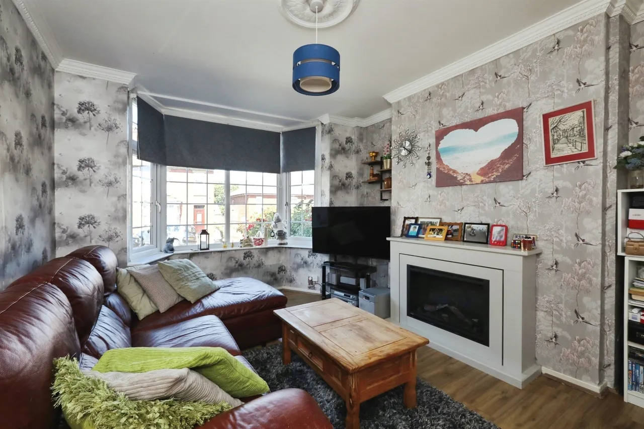 Manor Road, Swinton, Mexborough, photo 7