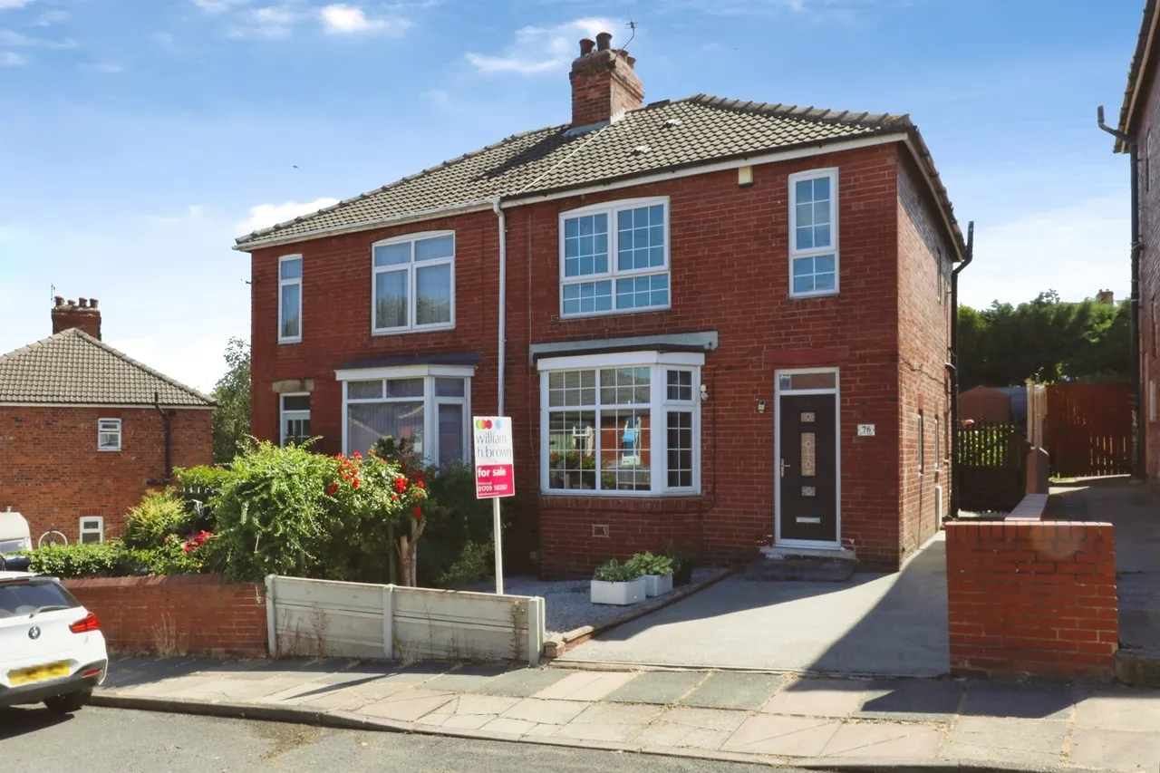3 bed house for sale — Manor Road, Swinton, Mexborough
