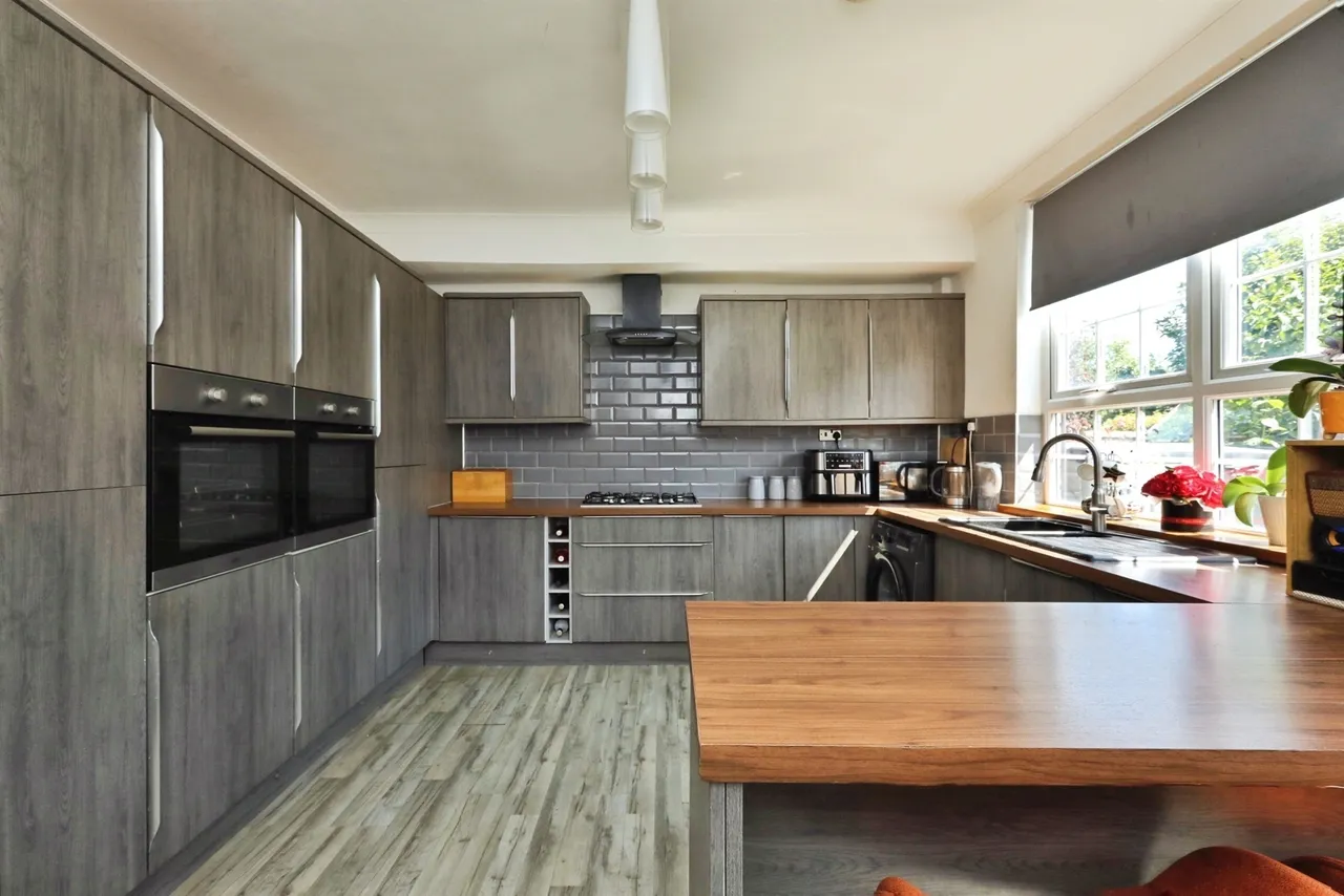 Manor Road, Swinton, Mexborough, photo 5