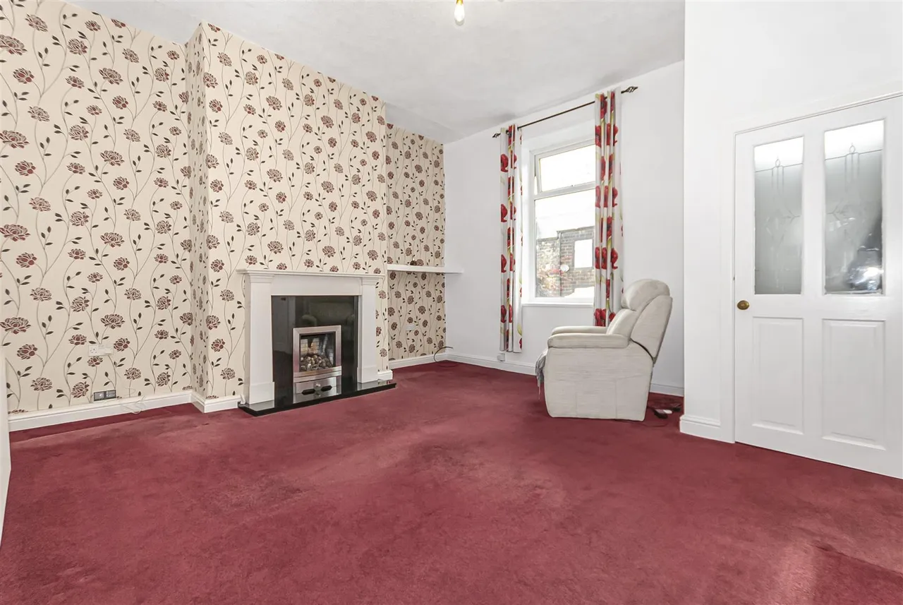 Peel Brow, Ramsbottom, Bury, BL0 0AU, photo 2