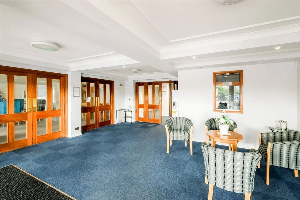 Chadwell Heath Lane, Chadwell Heath, RM6, photo 8