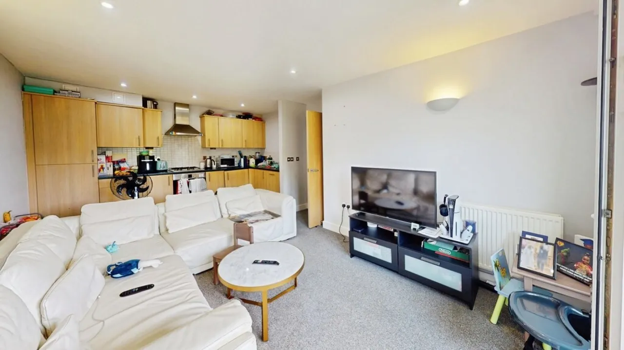 Providence Park, Cheltenham, GL51, photo 2