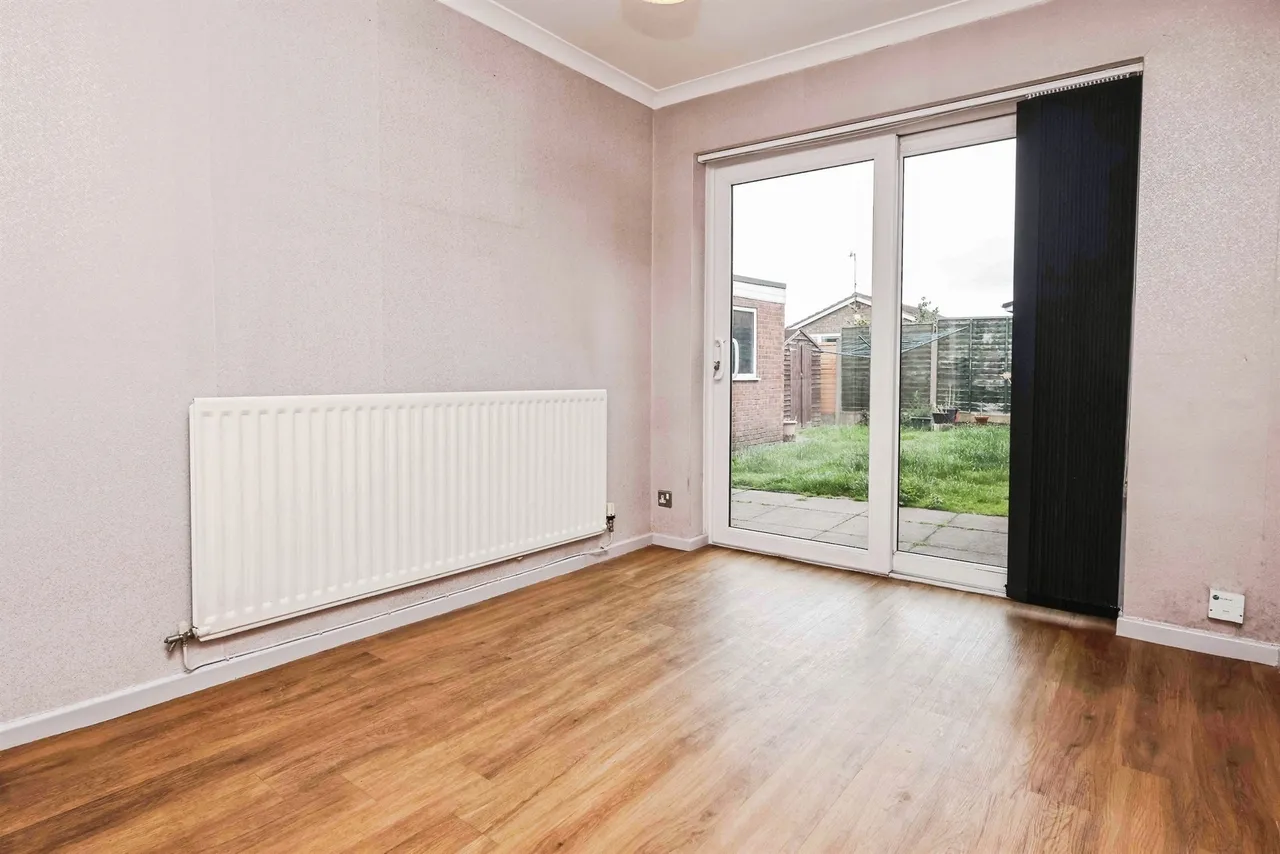 Kittiwake Drive, Brierley Hill, photo 4