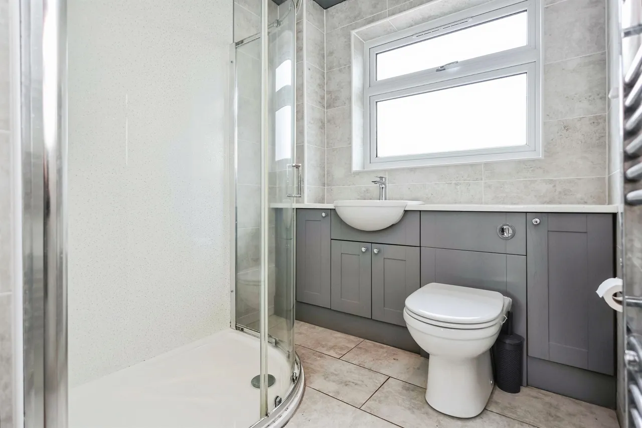 Kittiwake Drive, Brierley Hill, photo 12