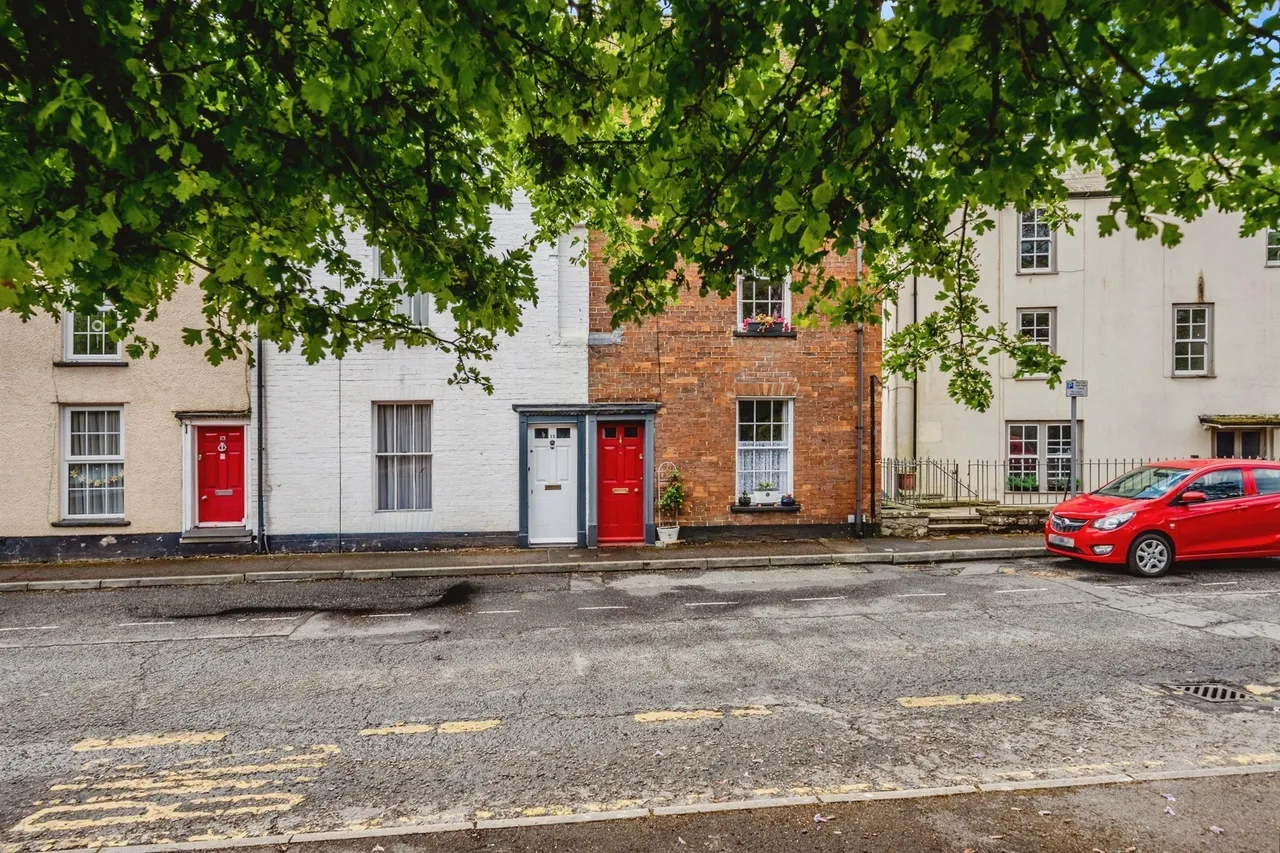 St. Ann Street, Chepstow, NP16, photo 11