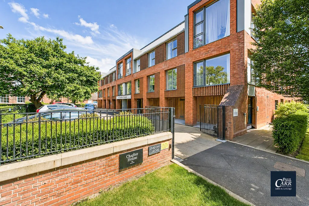 2 bed flat for sale, Monks Close, Lichfield, WS13