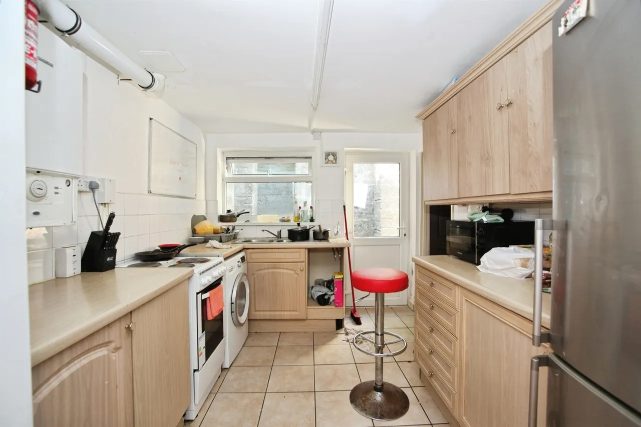 Wood Road, Pontypridd, CF37, photo 2