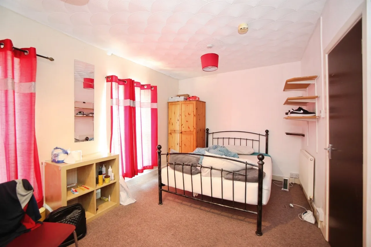 Wood Road, Pontypridd, CF37, photo 7