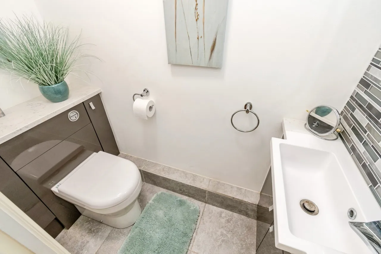 Bassett Avenue, Southampton, SO16, photo 12