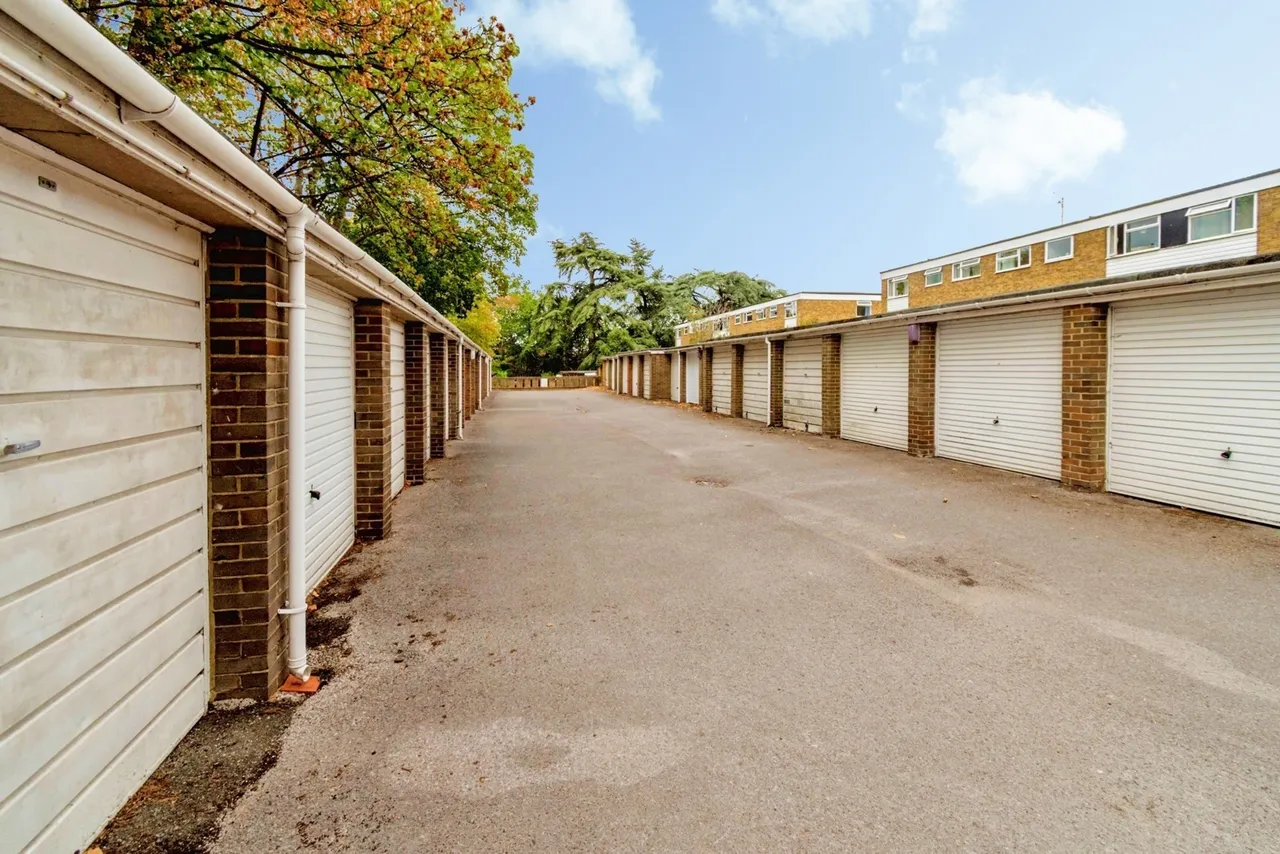 Bassett Avenue, Southampton, SO16, photo 9