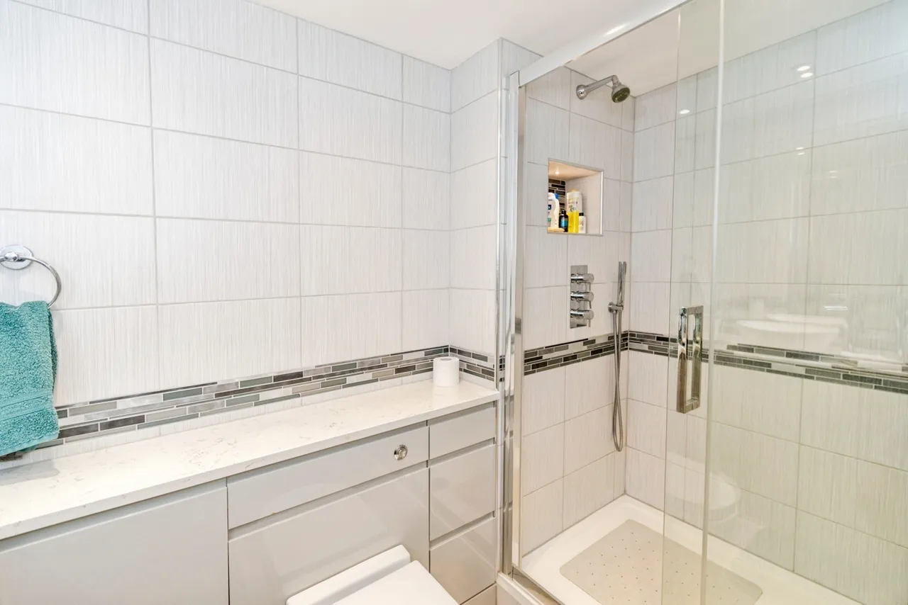 Bassett Avenue, Southampton, SO16, photo 11