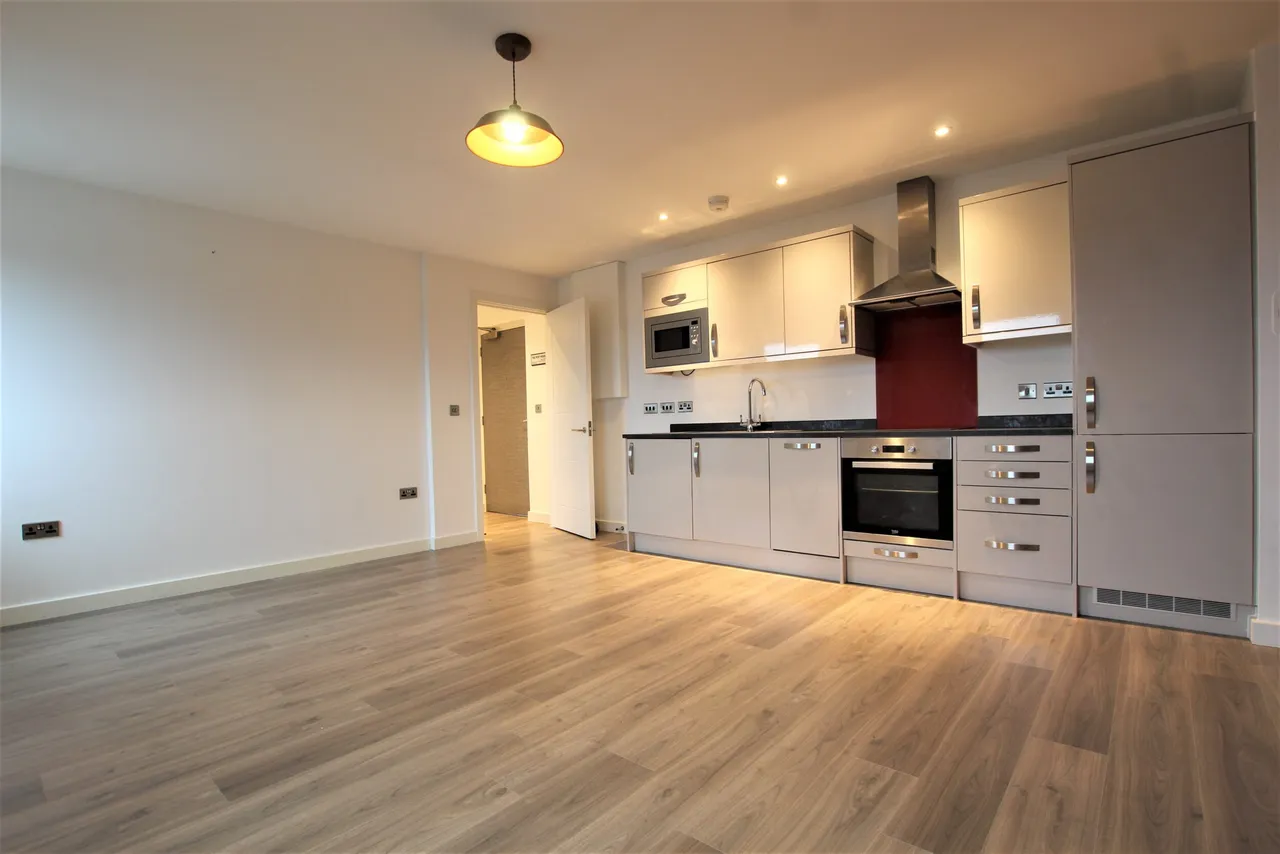 Eastern Avenue, Gloucester, GL4, photo 2