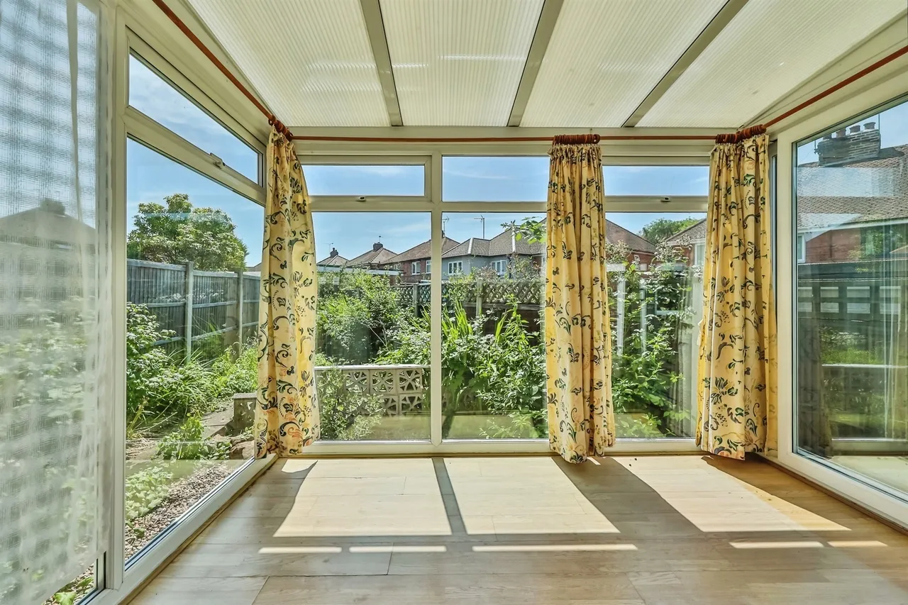 Hobson Drive, Ilkeston, DE7, photo 13