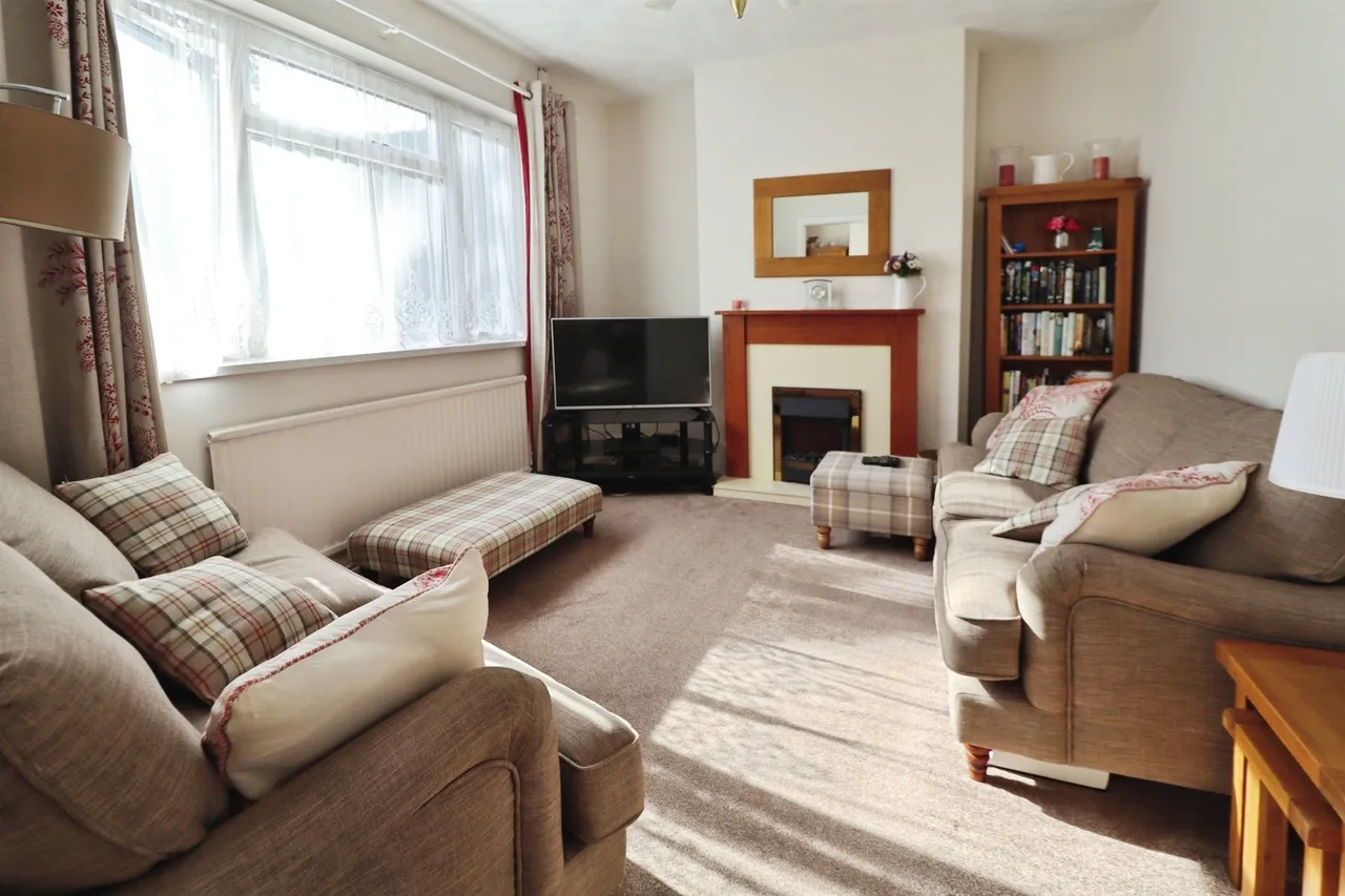 St. Augustines Crescent, Penarth, CF64, photo 6