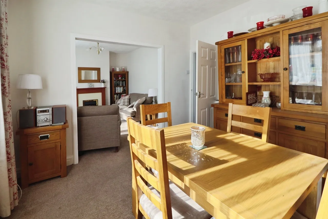 St. Augustines Crescent, Penarth, CF64, photo 10