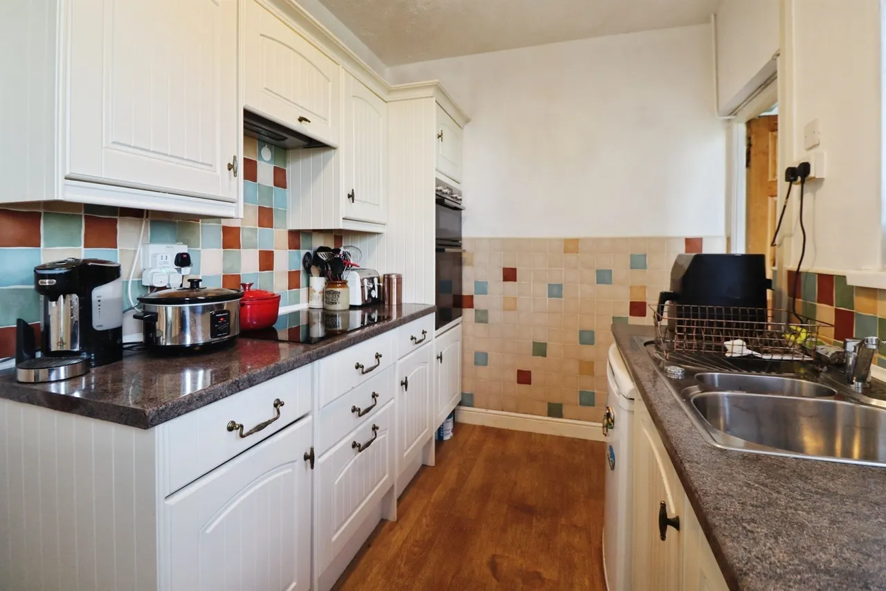 St. Augustines Crescent, Penarth, CF64, photo 11