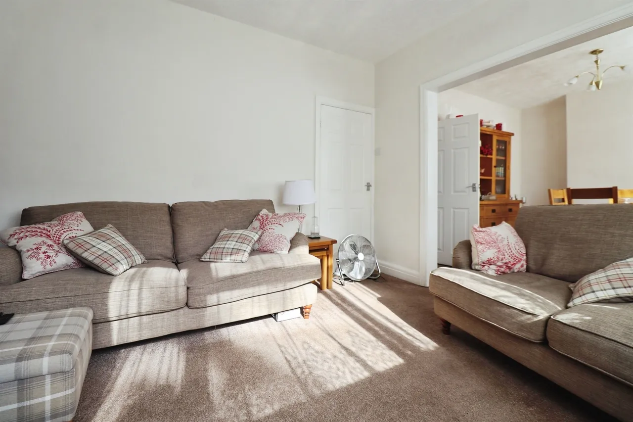 St. Augustines Crescent, Penarth, CF64, photo 8