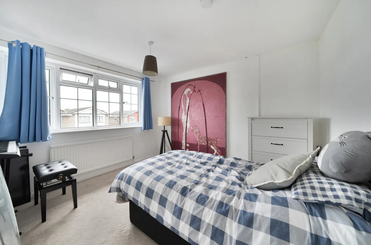 Wey Close, Ash, Surrey, GU12 6LY, photo 9