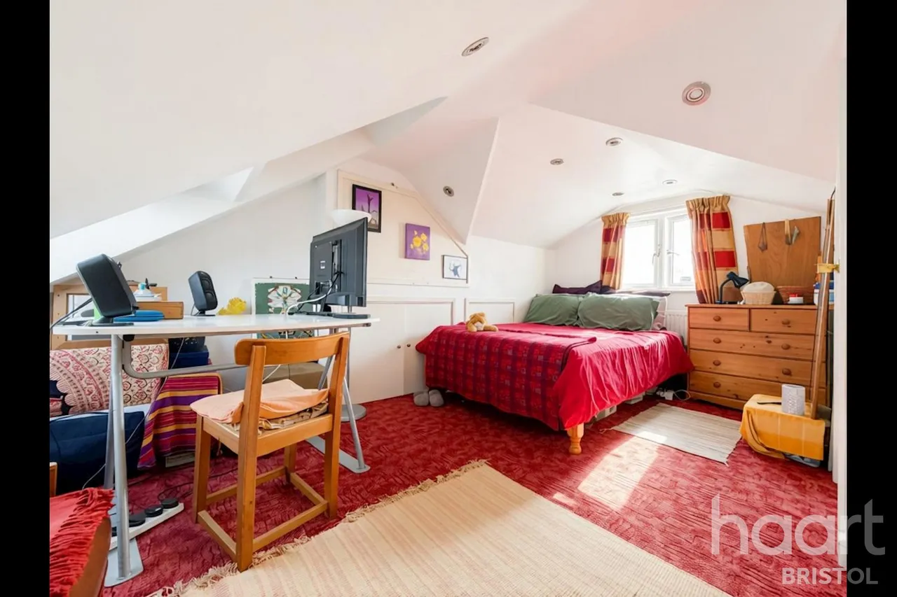 St Aubins Avenue, Bristol, BS4, photo 9