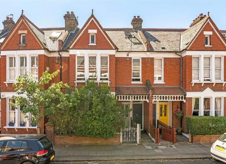 3 bed flat for sale, Yukon Road, Blaham, SW12