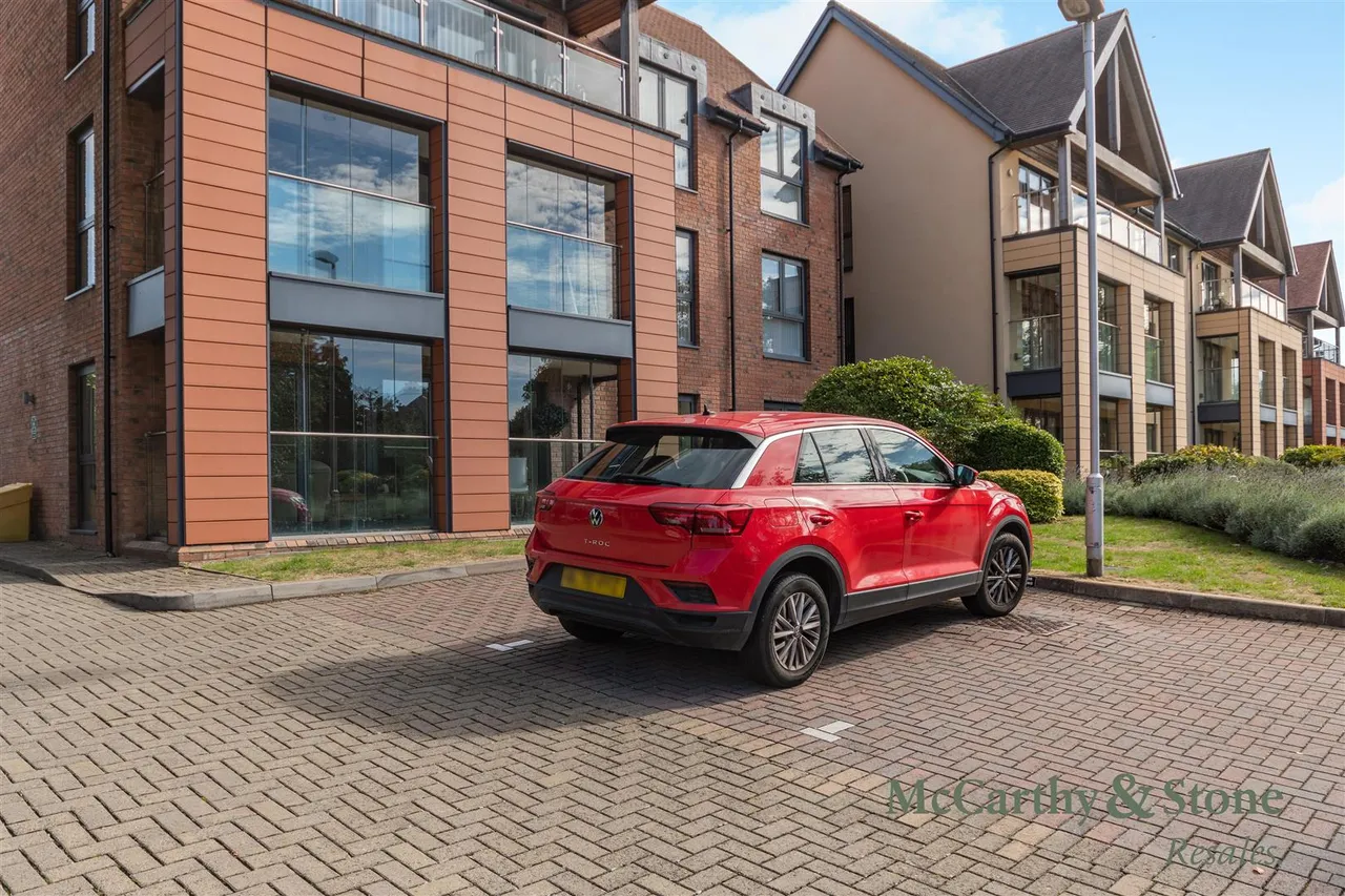 Warwick Road, Solihull, B91, photo 13