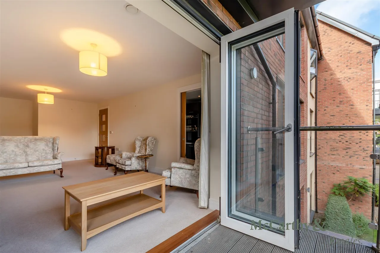 Warwick Road, Solihull, B91, photo 4