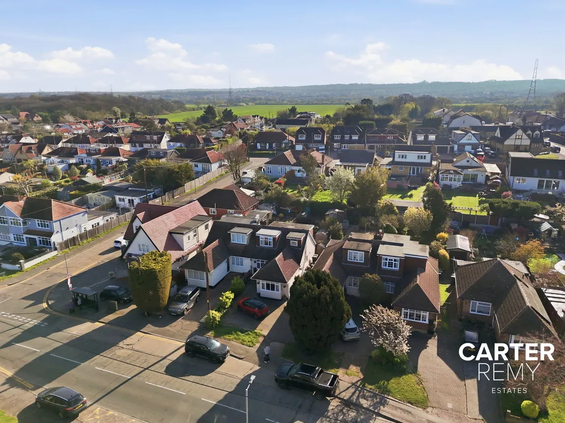 Pound Lane, Bowers Gifford, Basildon, SS13 2HW, photo 4