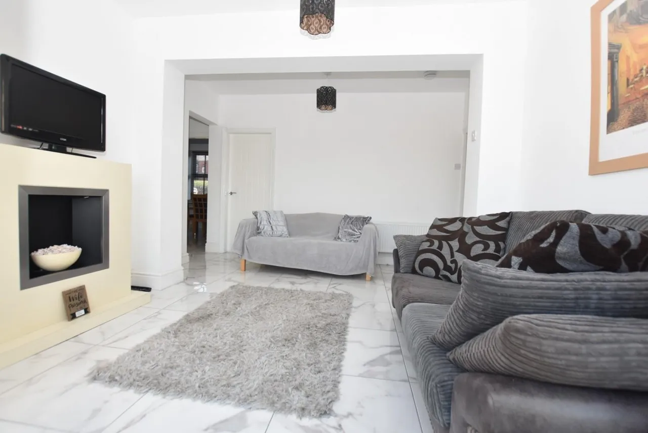 Newbridge Lane, Old Whittington, S41, photo 4