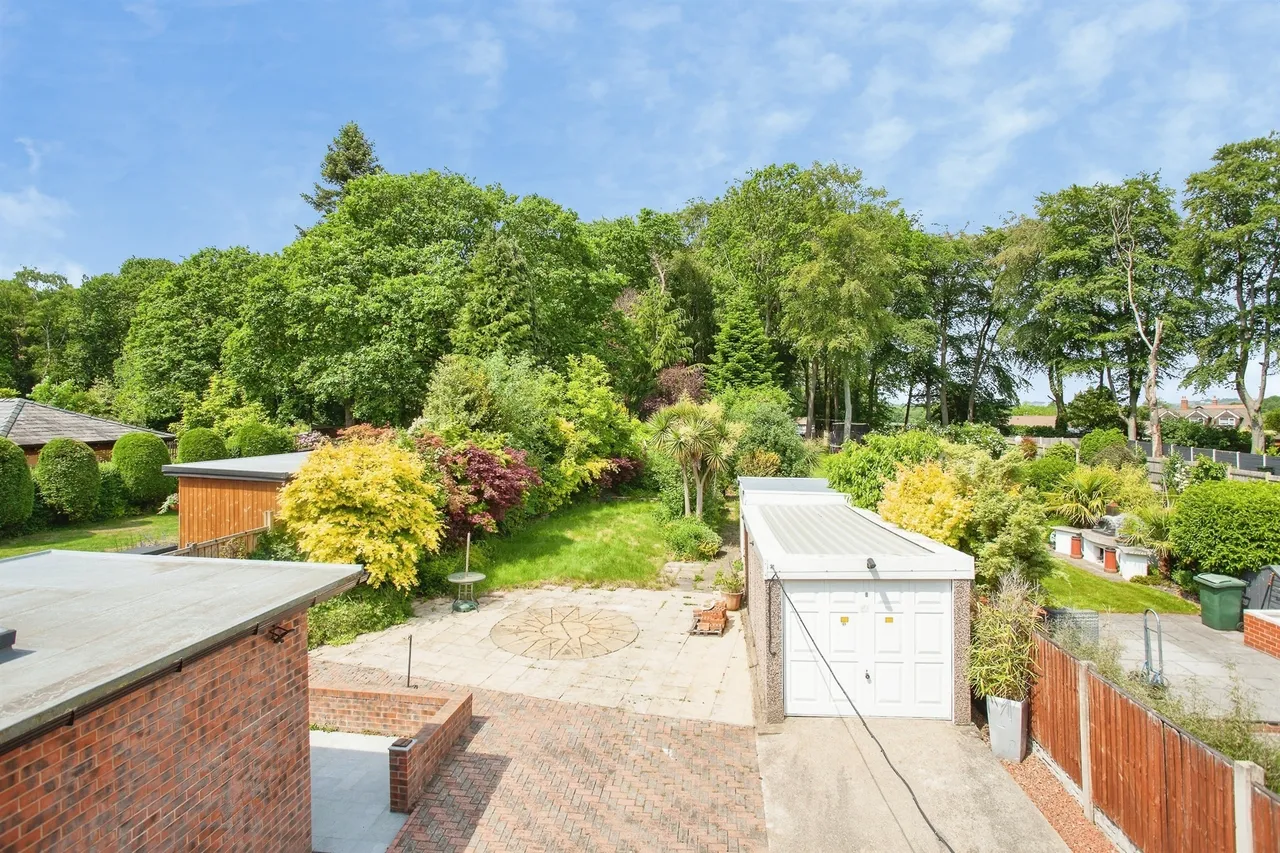 Wood Walk, Wombwell, Barnsley, photo 2