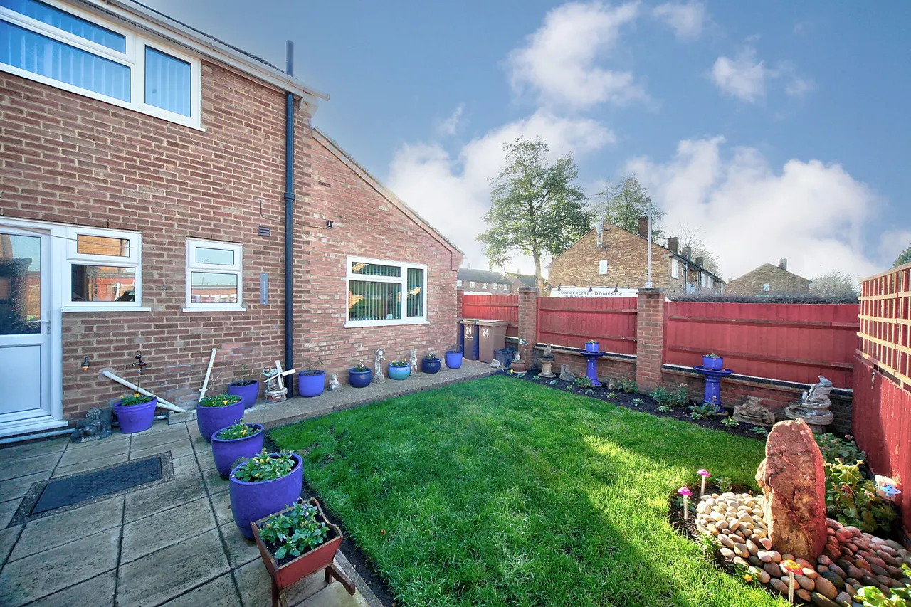 Lyneham Road, Luton, photo 17