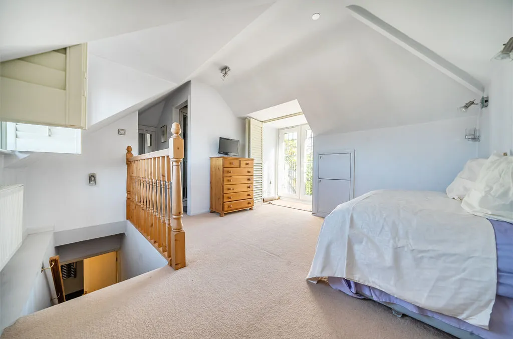 Woodside Road, Purley CR8 4LN, photo 14