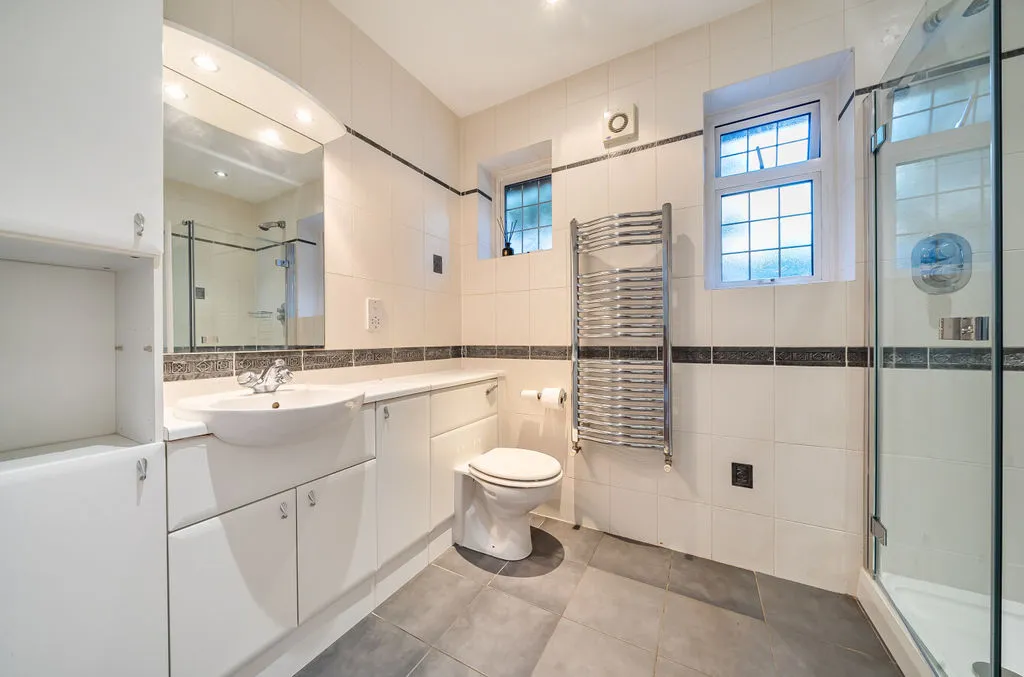 Woodside Road, Purley CR8 4LN, photo 11