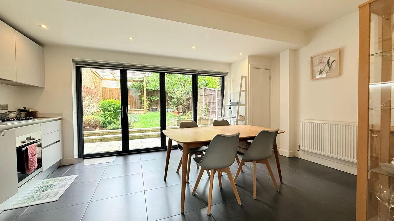 Woodford Green IG8, photo 12