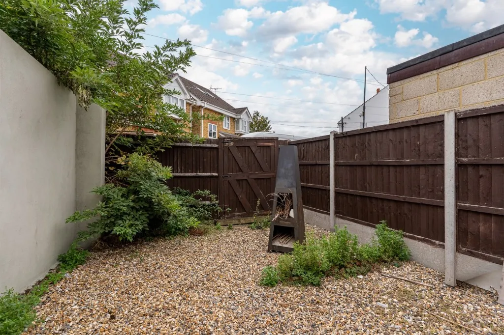 Park Avenue, Gravesend, DA11, photo 17