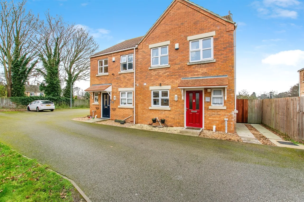 3 bed house for sale — Fenmen Place, Wisbech