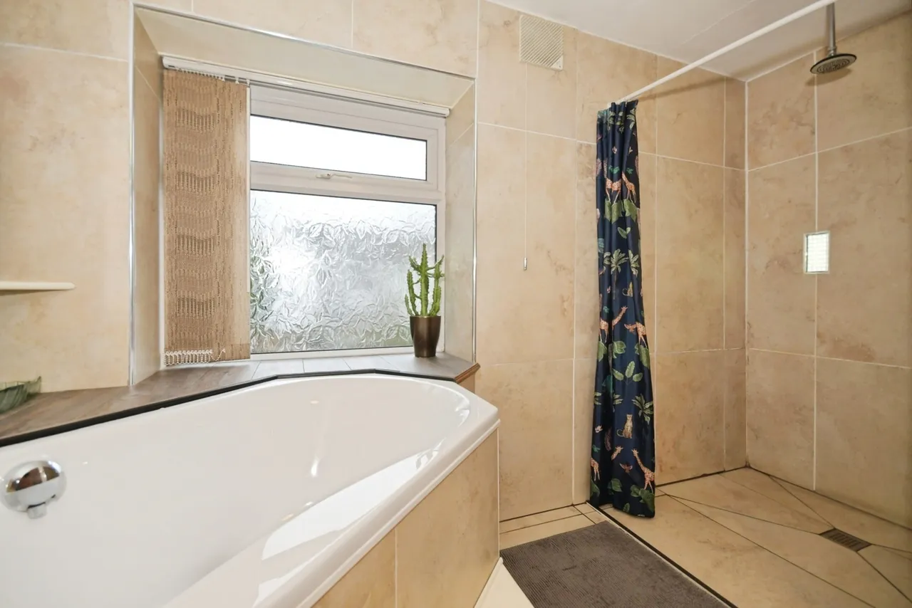 Fairfield Road, Buxton, Derbyshire, SK17, photo 13