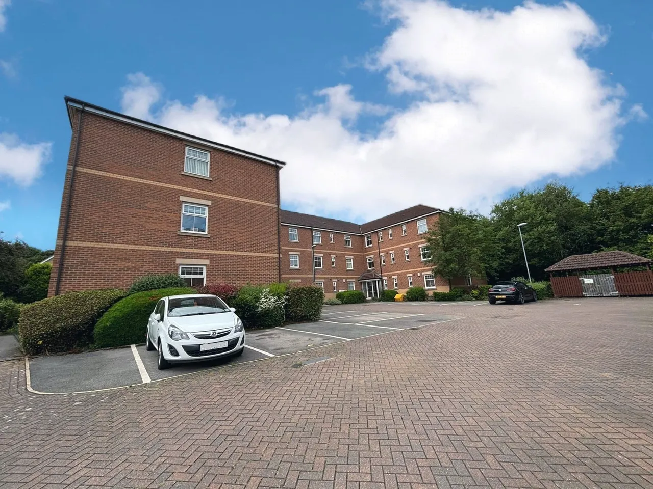 Oxclose Park Gardens, Halfway, Sheffield, S20, photo 4