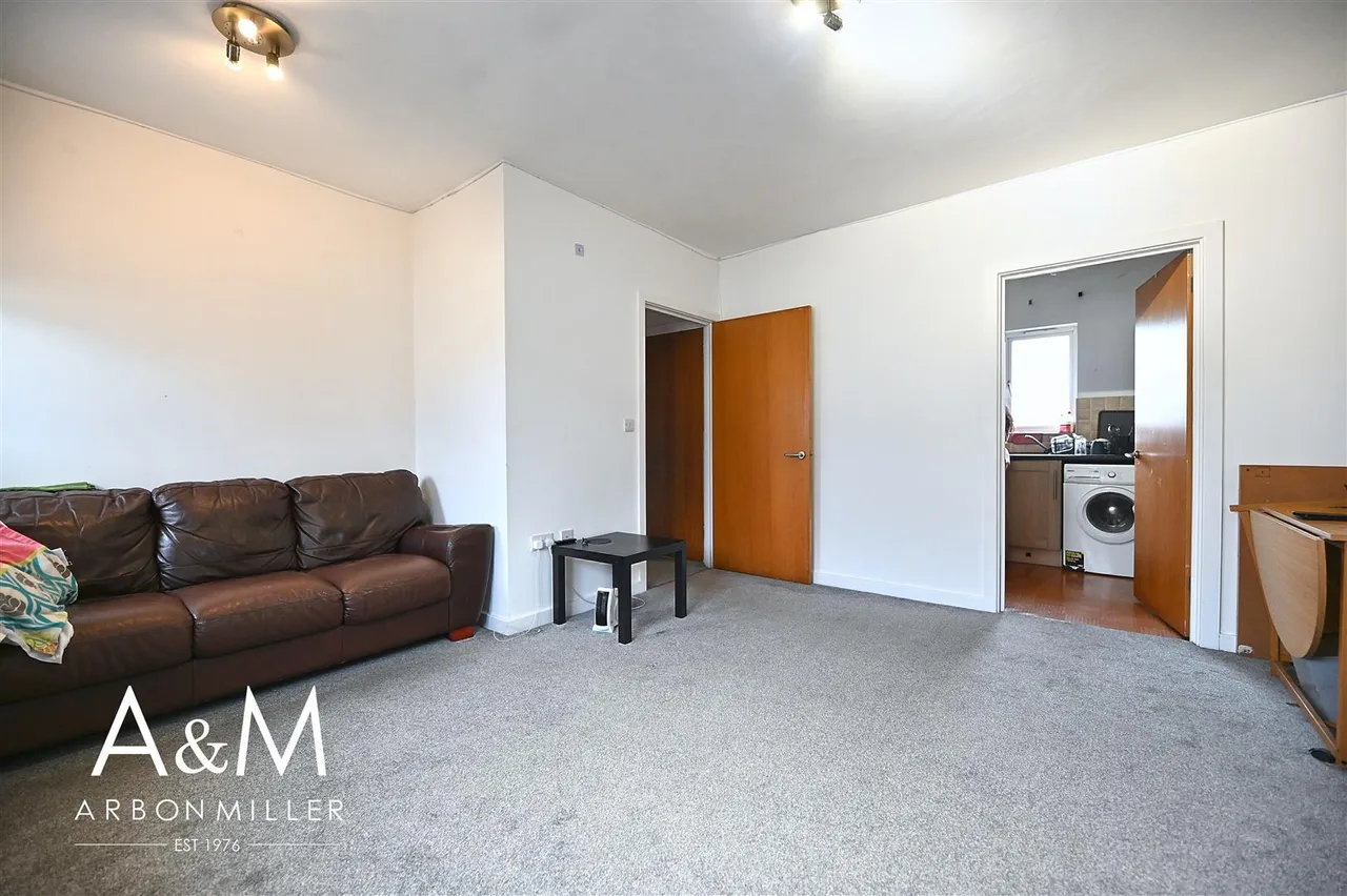 Buntingbridge Road, Ilford, IG2, photo 4