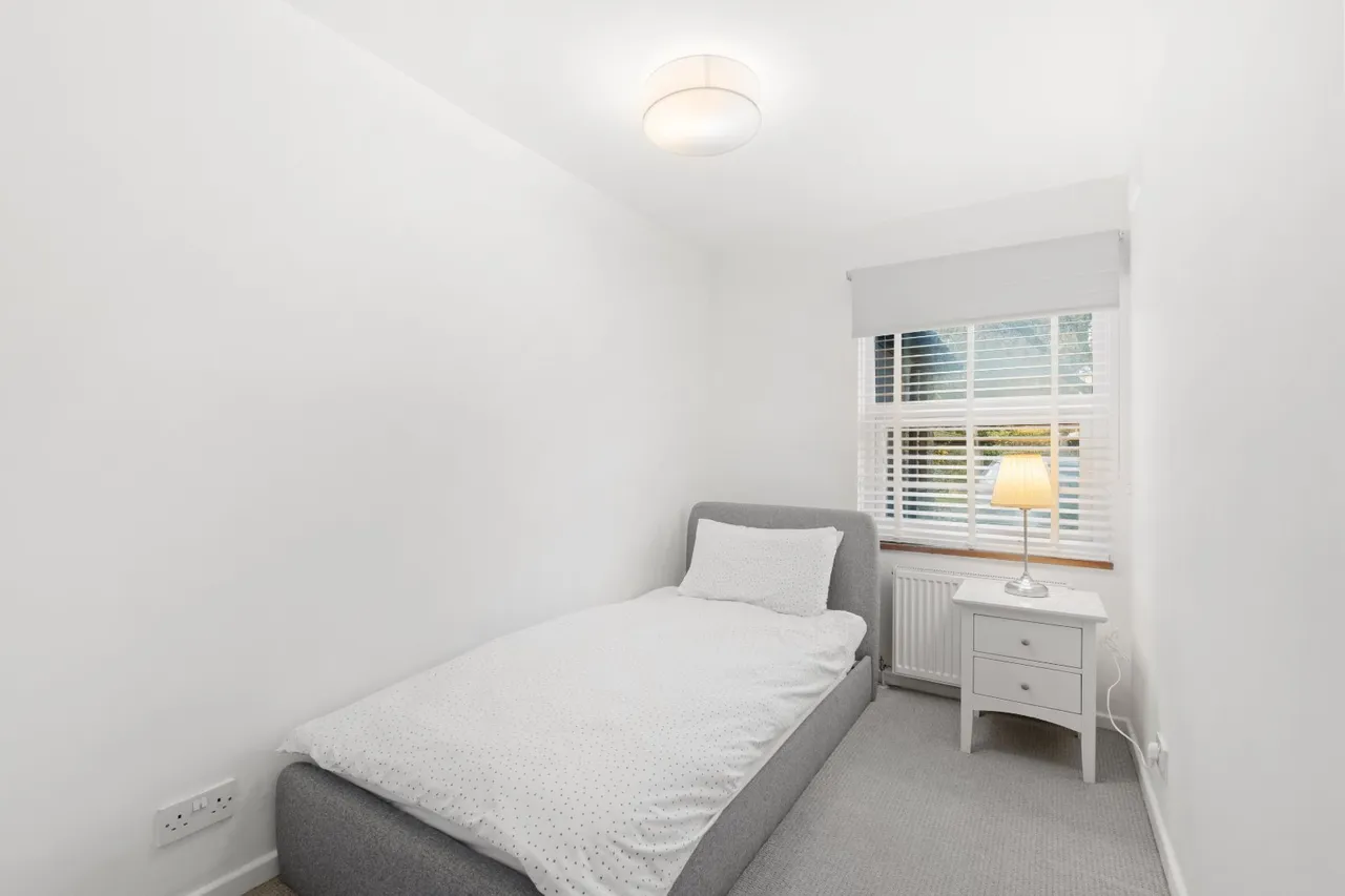 Paveley Drive, London, SW11, photo 5