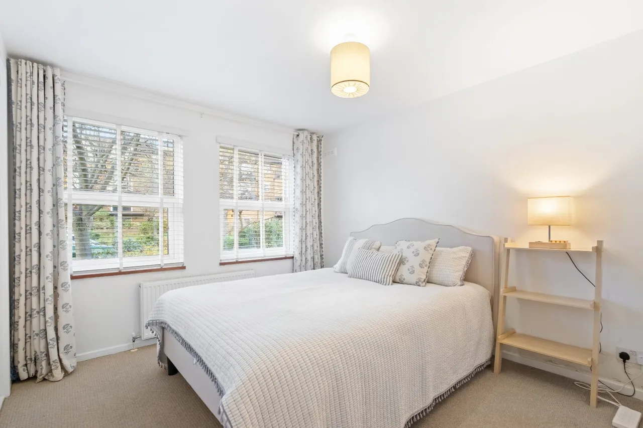 Paveley Drive, London, SW11, photo 4