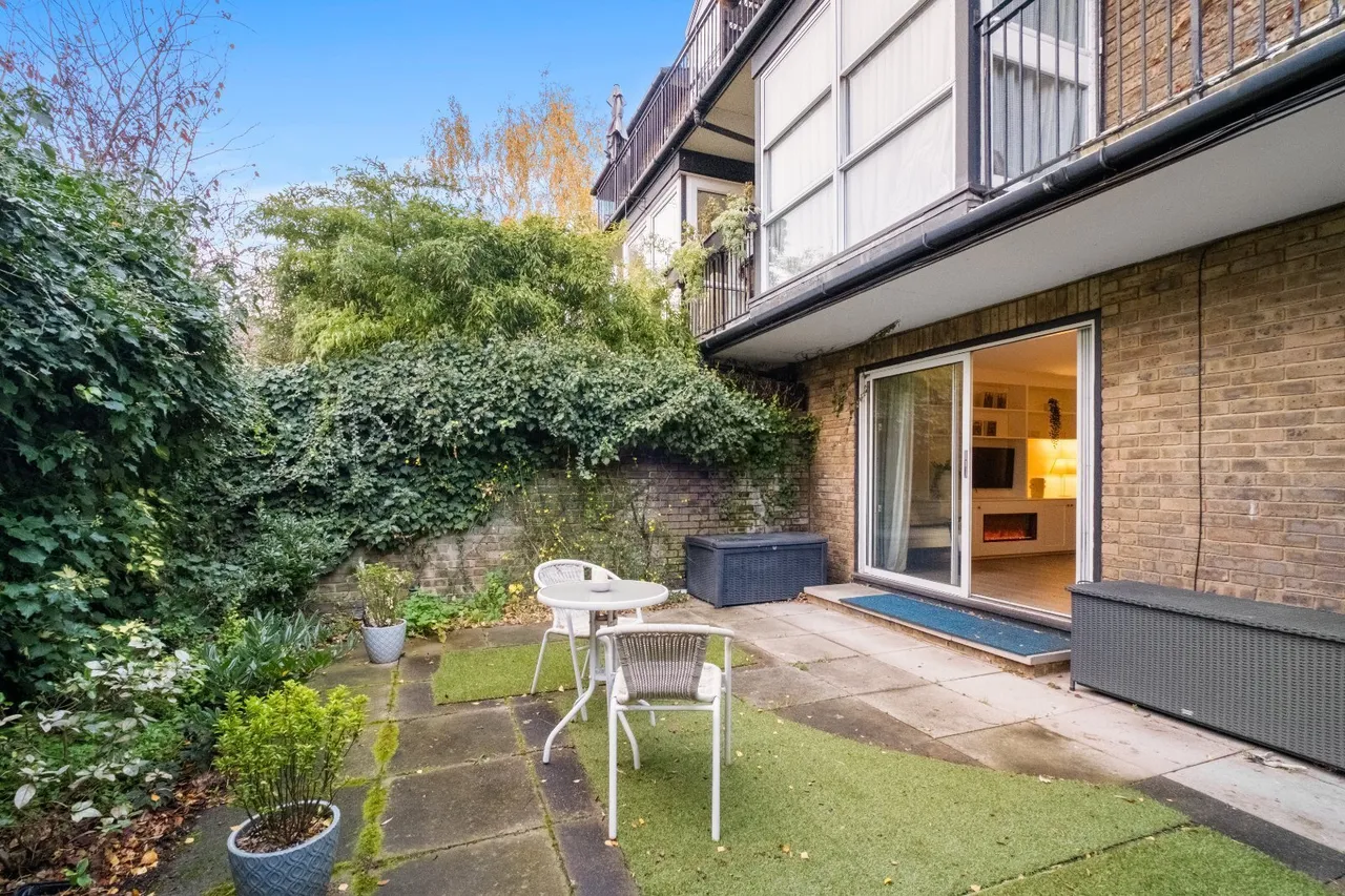 Paveley Drive, London, SW11, photo 17