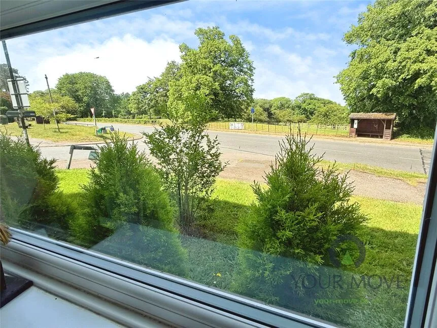 Bedford Road, Aspley Guise, MK17, photo 11