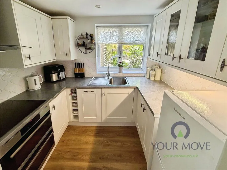 Bedford Road, Aspley Guise, MK17, photo 3