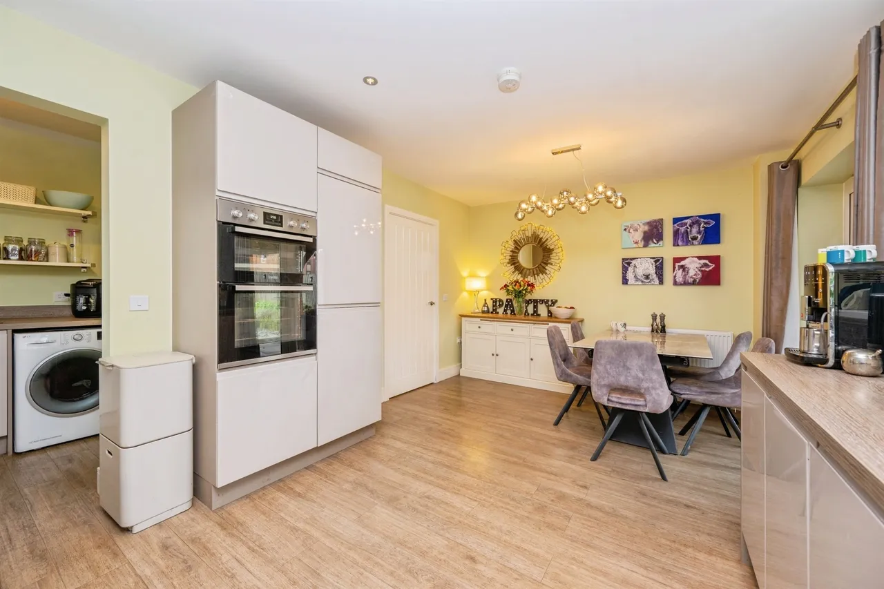 Sampson Avenue, Bramshall, Uttoxeter, photo 4