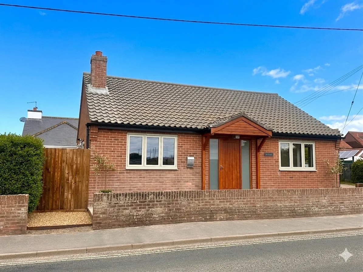 3 bed house for sale — Coast Road, Bacton, Norwich, Norfolk, NR12