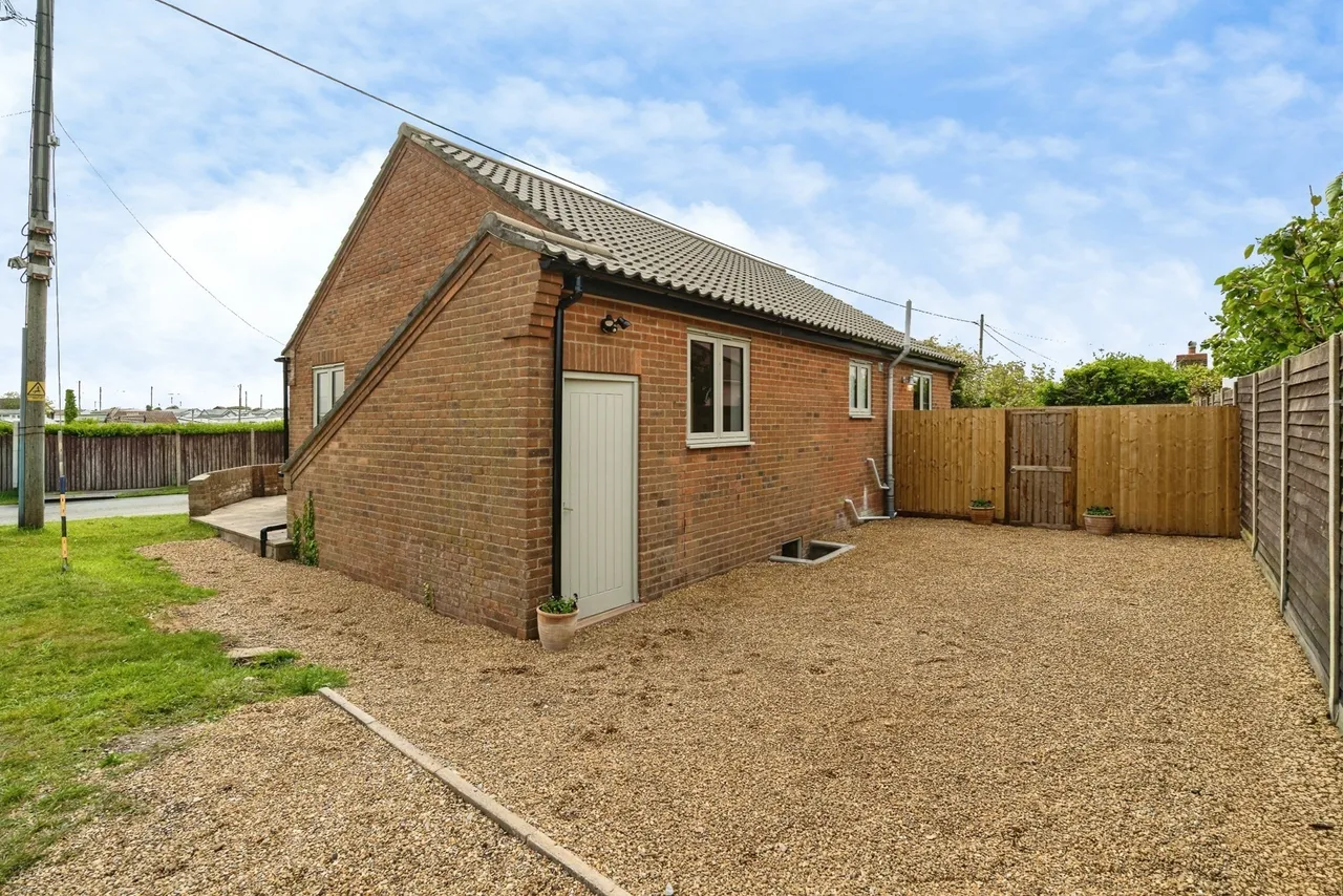 Coast Road, Bacton, Norwich, Norfolk, NR12, photo 16