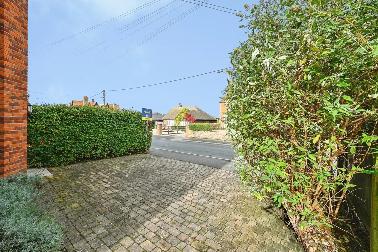 Neville Road, Heacham, PE31, photo 35
