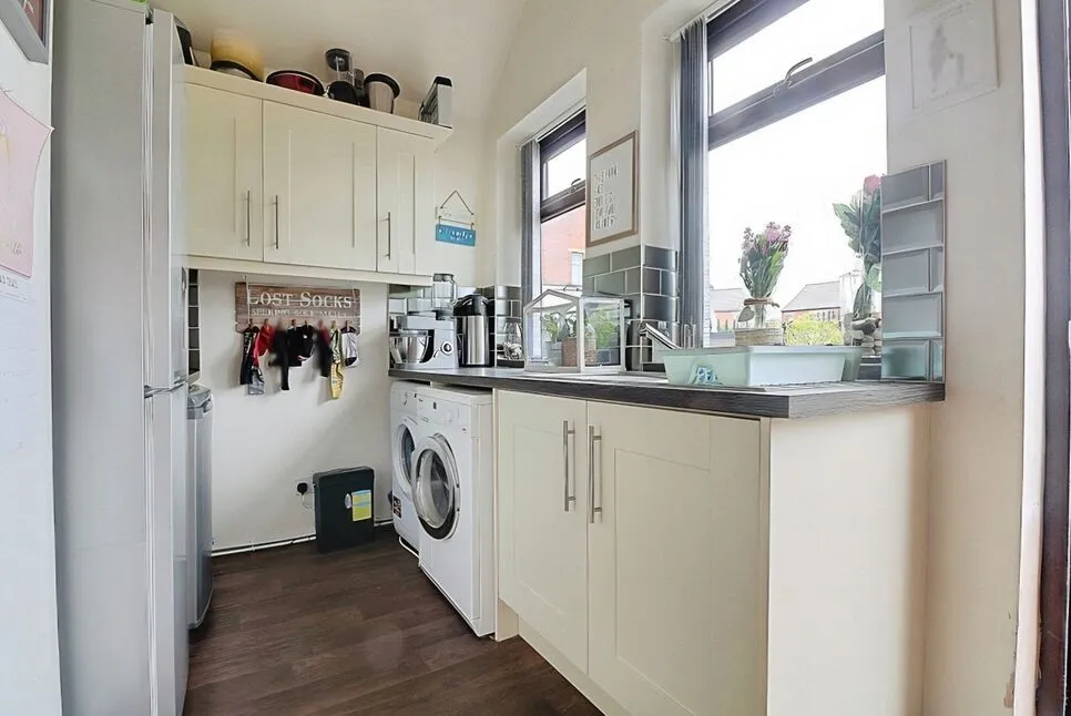 Whitcliffe Road, Cleckheaton, West Yorkshire, BD19, photo 9