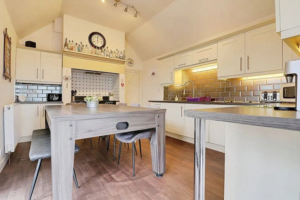 Whitcliffe Road, Cleckheaton, West Yorkshire, BD19, photo 8