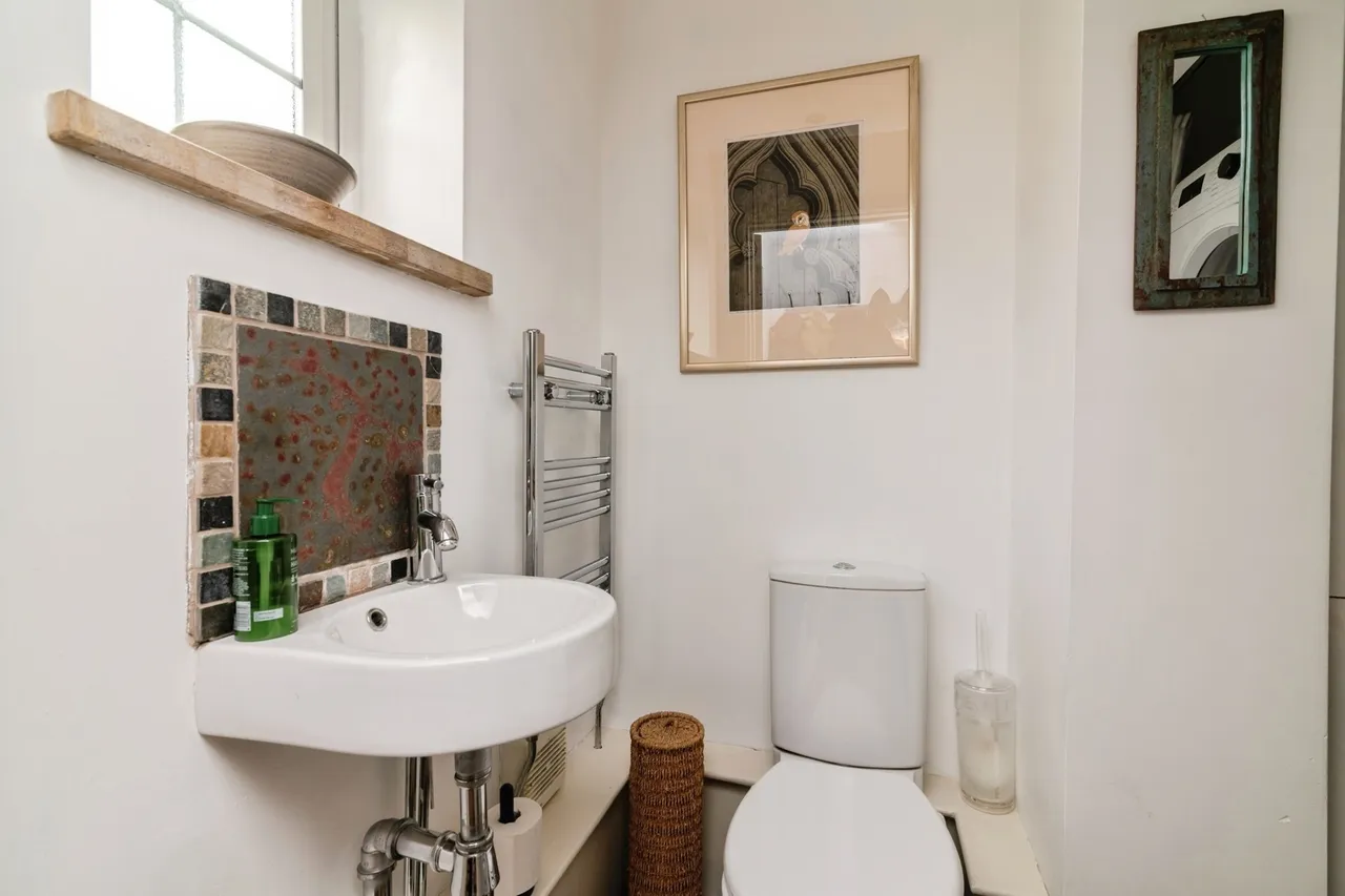 Kneeton Road, East Bridgford, NG13, photo 5